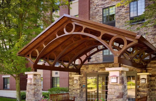 Parsippany House | Spacious Good-Value Accommodation! Free Parking, Pet-friendly Property
