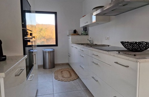 Saint-Jean-le-Thomas Villa | Spacious villa 3 minutes from the beach An invitation to relaxation and beauty,