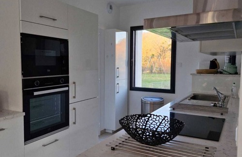 Saint-Jean-le-Thomas Villa | Spacious villa 3 minutes from the beach An invitation to relaxation and beauty,