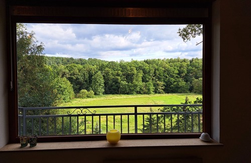 Ravengiersburg Apartment | Spacious vacation apartment in a fantastic location for nature lovers & those seeking relaxation