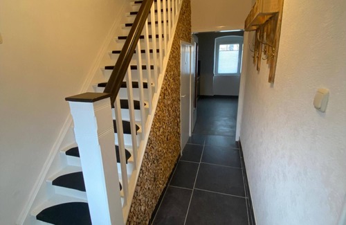 Oberthal House | Cozy Holiday Home Helena with Ocean View & Pet-Friendly Stay