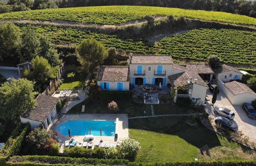 Vaison-la-Romaine Villa | Ideal Villa for 12 with Heated Pool & Mountain Views