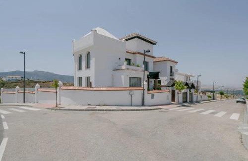 La Zubia Villa | Charming 7 Bedroom Villa with Private Pool in Granada