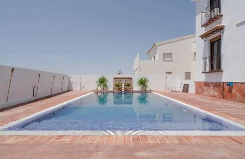 La Zubia Villa | Charming 7 Bedroom Villa with Private Pool in Granada