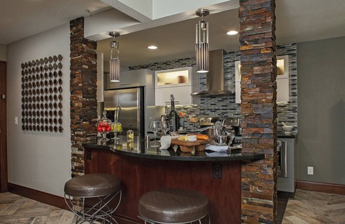 Las Vegas Apartment | Elegant Villa in Las Vegas with Pool and Spa Amenities