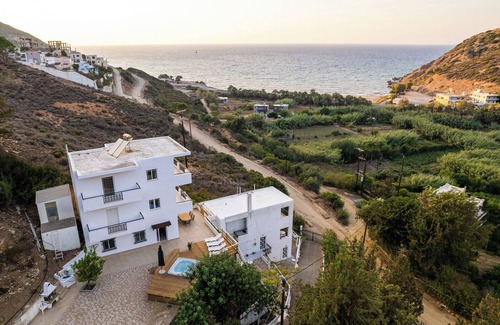 Fodele Villa | Spacious villa with hot tub in Fodele Beach with beautiful sea and mountain view