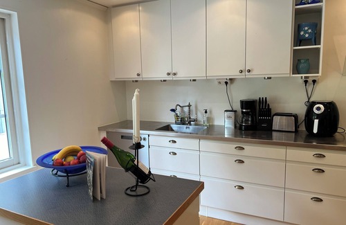 Hornsberg Villa | Spacious villa with incredible lake views! Bed linen is included. Newly renovated bathrooms