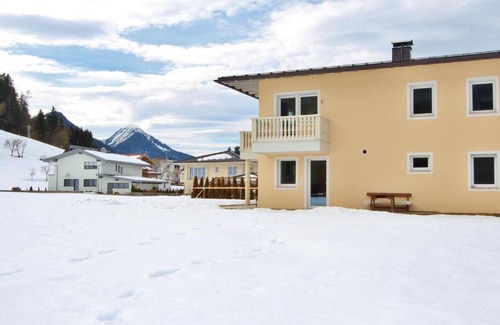 Hinterthiersee Villa | Inviting Villa with Garden in Hinterthiersee - Rated 9/10