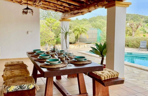 Sant Antoni de Portmany Villa | Idyllic Villa with Pool and Lush Garden, Rated 10/10