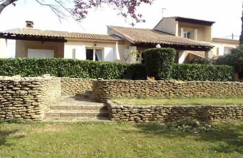 Sorgues House | Inviting Villa with Private Pool Near Avignon, 9.6/10 Rated