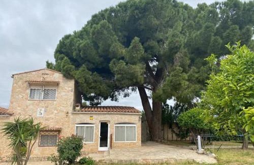 Constanti Villa | Spacious villa with pool in Tarragona