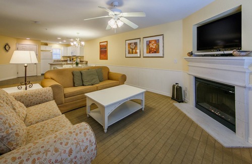 Canyon Lake Villa | Elegant Villa with Access to 6 Pools and Family-Friendly Amenities