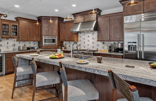 Boulder Ridge House | Premier Mountain Retreat with Hot Tub Near Peak 8 - Boulder Vista