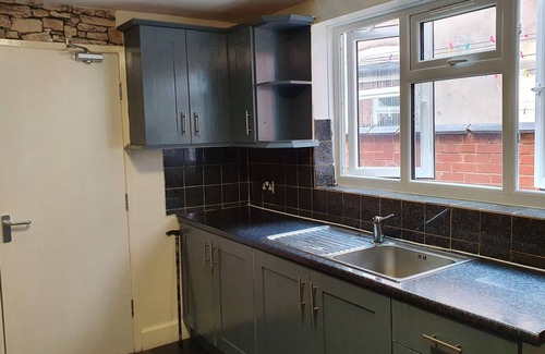 Walsall House | Pet-Friendly Accommodations in Walsall for Families