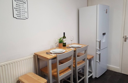 Walsall House | Pet-Friendly Accommodations in Walsall for Families
