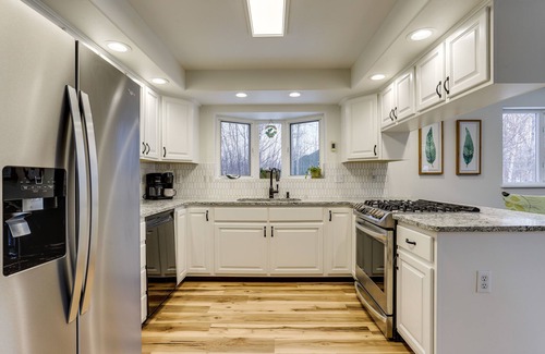 Wasilla House | Inviting Wasilla Home with Lake View & Spa, 1 Mi to Launch