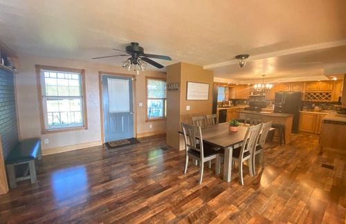 Brier Hill House | Inviting Waterfront Cottage on Black Lake for Up to 10 Guests