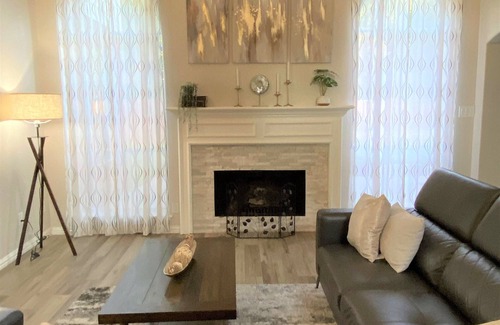 Addicks House | Ideal West Houston Home with Backyard & Spa Amenities