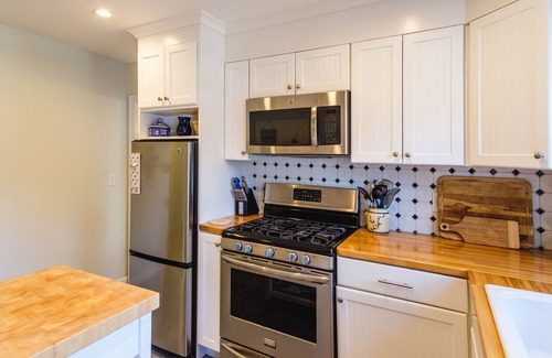 Woods Hole House | Oceanfront Woods Hole Cape with Pool & Family Amenities