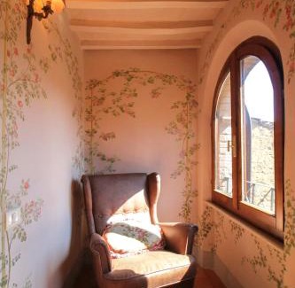 Pienza House | Highly Rated Spagna5: Family-Friendly Comfort Awaits