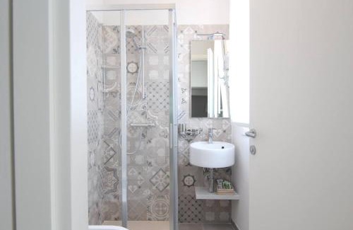 Castelnuovo del Garda House | Remarkable Spagnoi Rooms: Guest Rated 9.6/10 with Kitchen