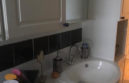Hakenfelde Apartment | Spandau 1-Bedroom Apartment with Garden and Large Kitchen