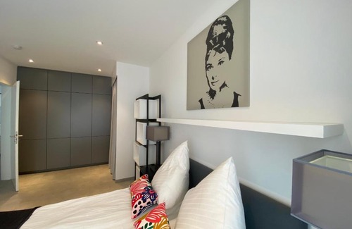 Holweide Apartment | Cozy Spanish Flair in the Heart of Köln - Family Friendly