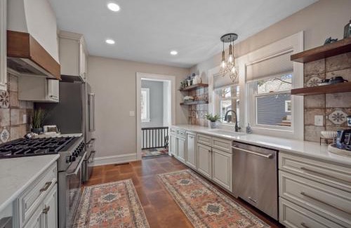 Waupaca House | Family-Friendly Holiday Homes in Waupaca, WI - Guest Rated 9.4