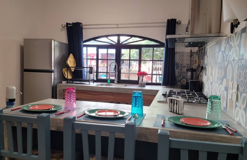 Emiliano Zapata Hotel | Spanish Moon