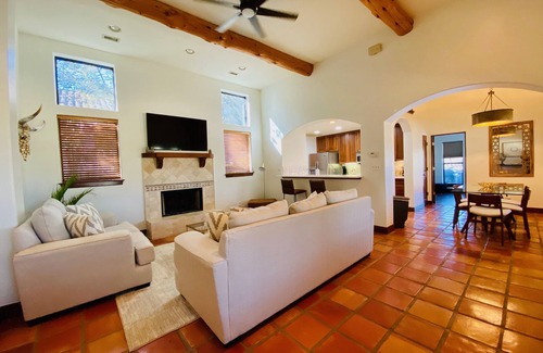 Wimberley House | Idyllic Retreat on the Blanco River - Guest Rated 9.8