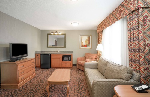Withrow Hotel | Discover Comfort at Hampton Inn Bardstown: Top Amenities Await