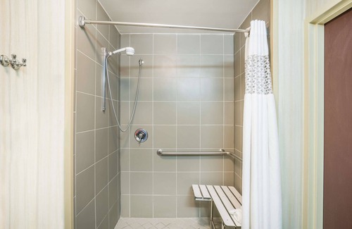 Withrow Hotel | Discover Comfort at Hampton Inn Bardstown: Top Amenities Await