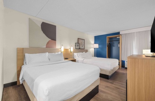 Briargate Hotel | Relax at Spark by Hilton Colorado Springs I 25 Central Hotel