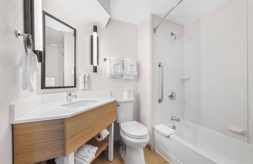 Briargate Hotel | Relax at Spark by Hilton Colorado Springs I 25 Central Hotel