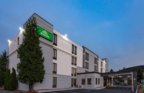 Fishkill Hotel | Family-Friendly Stay at Wingate by Wyndham Fishkill