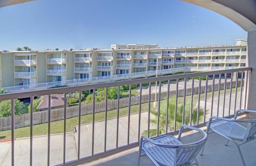 Galveston Hotel | Oceanfront Retreat at Spark By Hilton Galveston