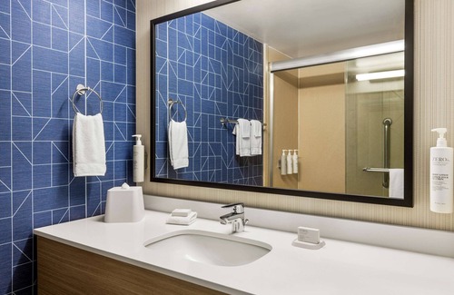 Germantown Hotel | Explore Spark by Hilton Germantown with Family-Friendly Amenities