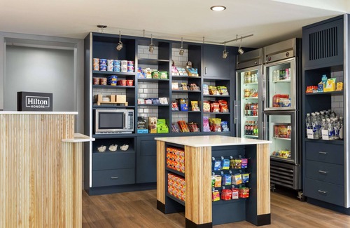 Germantown Hotel | Explore Spark by Hilton Germantown with Family-Friendly Amenities