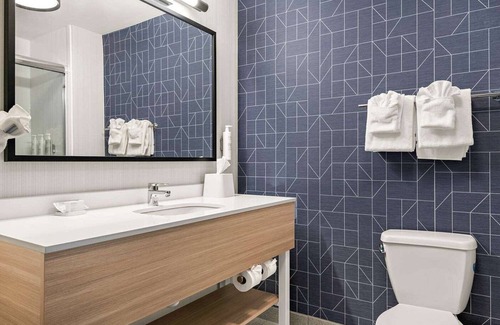 Glendive Hotel | Astoria Hotel and Suites: Perfect for Families & Relaxation