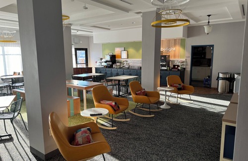 Glendive Hotel | Astoria Hotel and Suites: Perfect for Families & Relaxation
