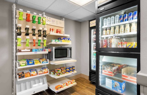 Grapevine Hotel | Comfort Inn Grapevine: Family-Friendly Stay Near DFW Airport