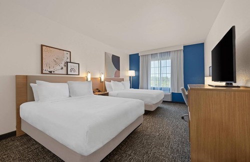 Homewood Hotel | Relaxing Stay at Country Inn & Suites, Homewood, AL