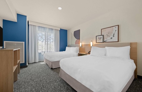 Homewood Hotel | Relaxing Stay at Country Inn & Suites, Homewood, AL