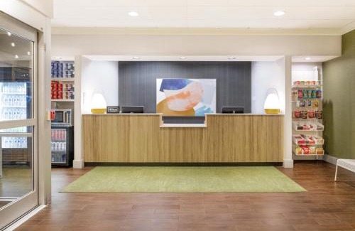 Kannapolis Hotel | Pet-Friendly Comfort Inn & Suites Kannapolis with Pool Access