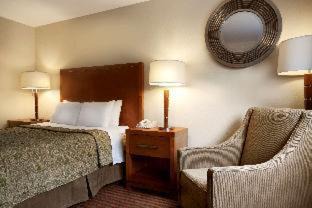 Kent Hotel | Comfortable Stay at Days Inn by Wyndham Kent 84th Ave