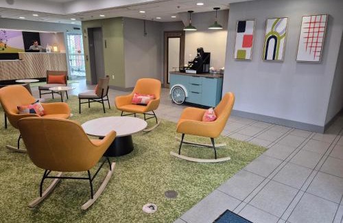 Rohrerstown Hotel | Relax at Fairfield Inn & Suites Lancaster with Ocean View