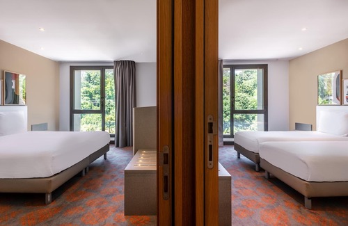 Le Bourg - Gare De Vaise Hotel | Discover Hotel ParkSaône: Relaxing Spa & Family-Friendly Stays