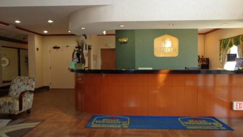Merrillville Hotel | Comfortable Stays at Best Western Inn & Suites Merrillville