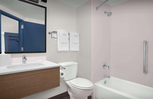 Wetmore Hotel | Discover Spark By Hilton San Antonio Northwest Near Six Flags