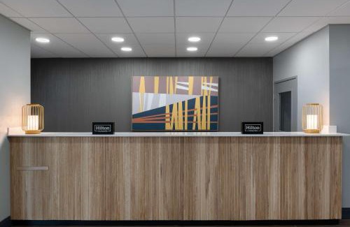 Fleming Hotel | Pet-Friendly Super 8 by Wyndham Savannah with Breakfast